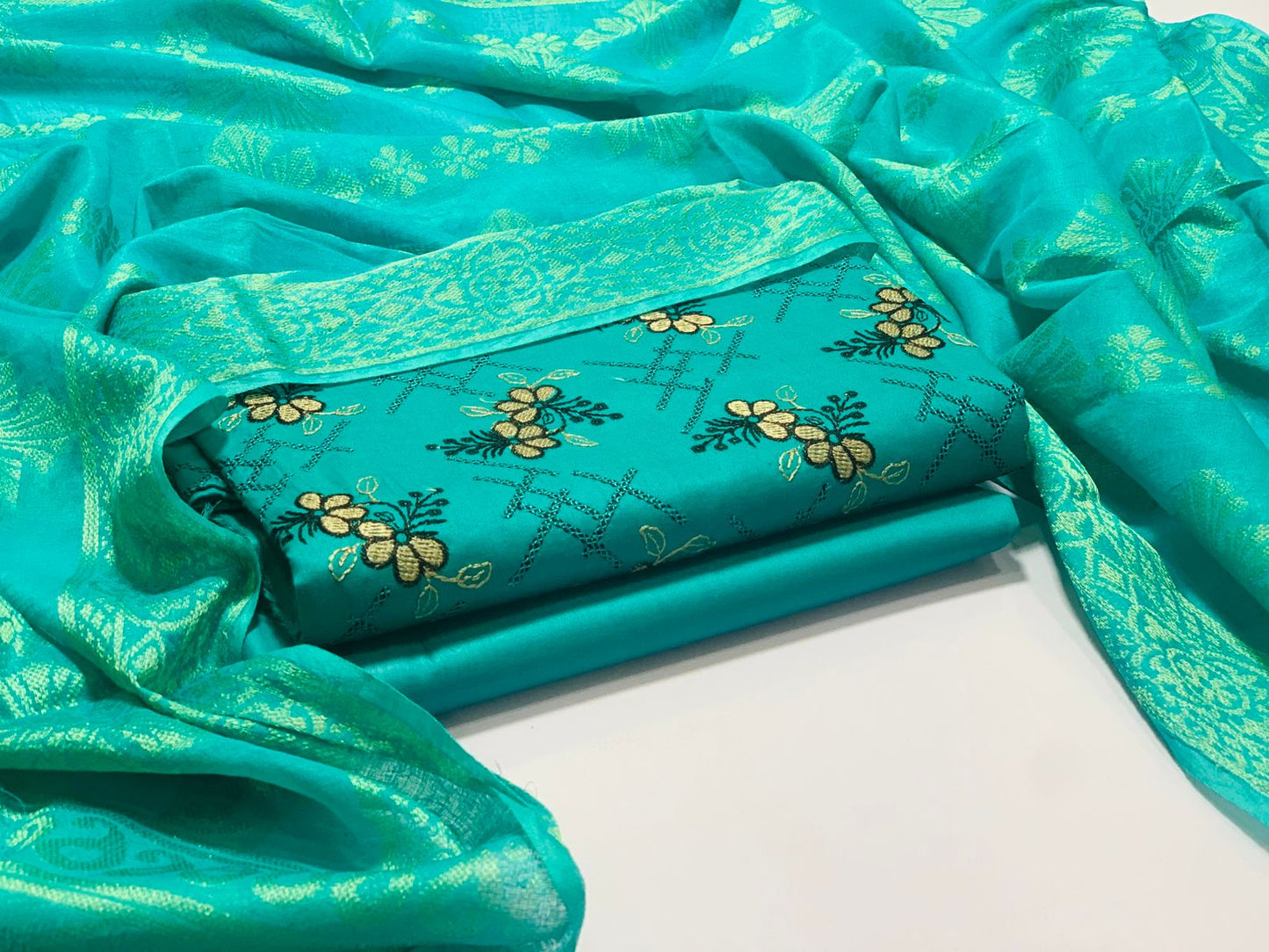 (MIX BRAND EMB 2025 OPENING)