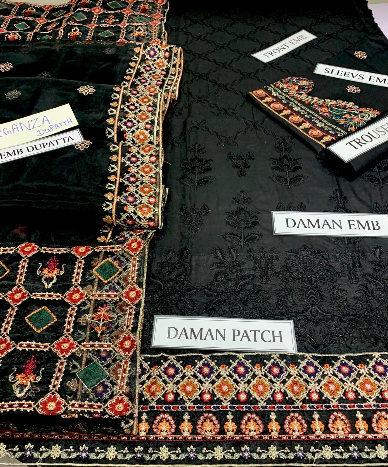 BAROQUE / THREE PIECE EMB SUIT/ PREMIUM AIR-JET LAWN LAWN QUALITY 90/70