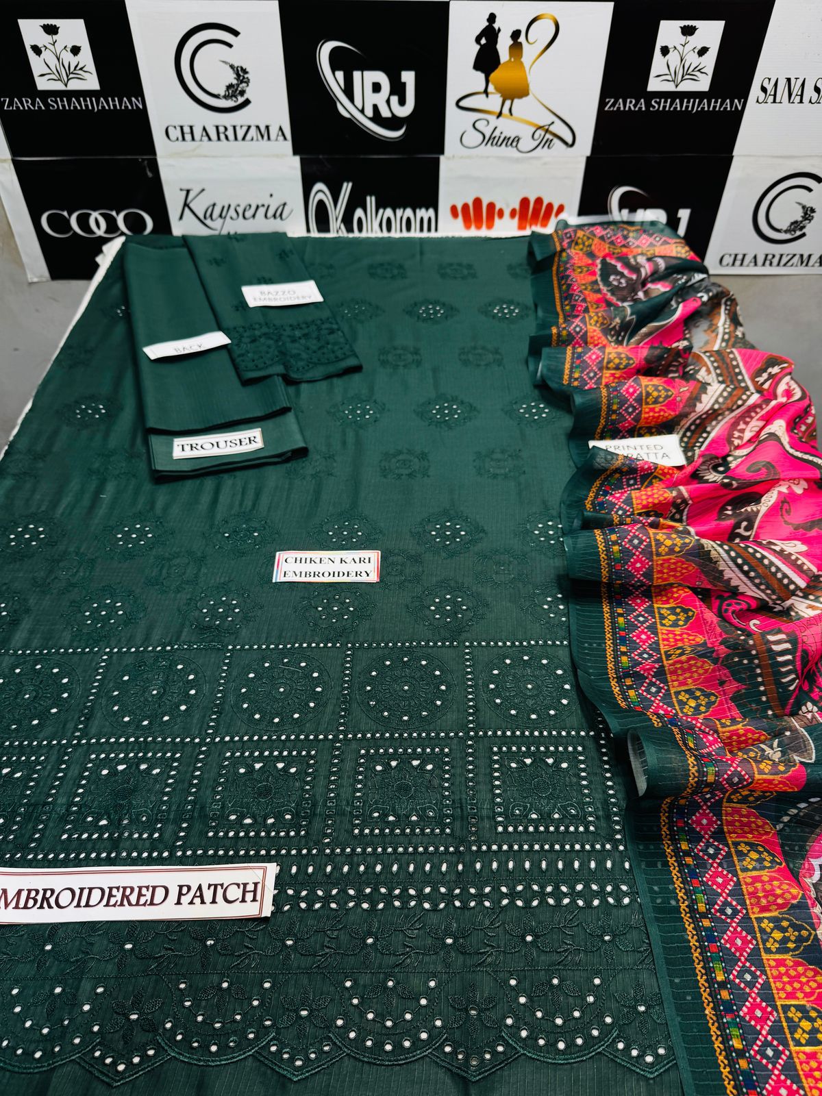 SAFWA/3PC EMB BANADOR FULL HEAVY SUIT/3PC EMB CHIKEN KARI DAMAN