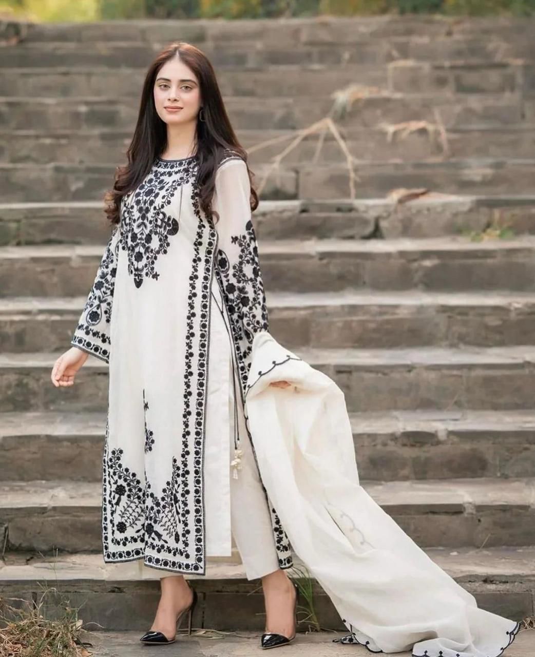 NEW ARRIVAL'S SUMMER LAWN COLLECTION 2025