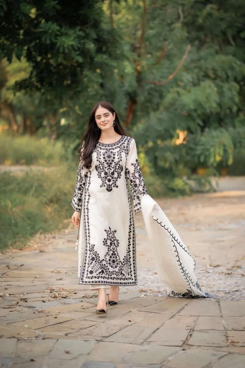 NEW ARRIVAL'S SUMMER LAWN COLLECTION 2025