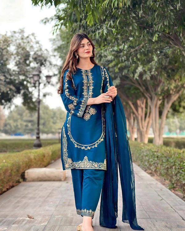 ASIM JOFA | PREMIUM AIR JET LAWN | 3PC EMB SUIT