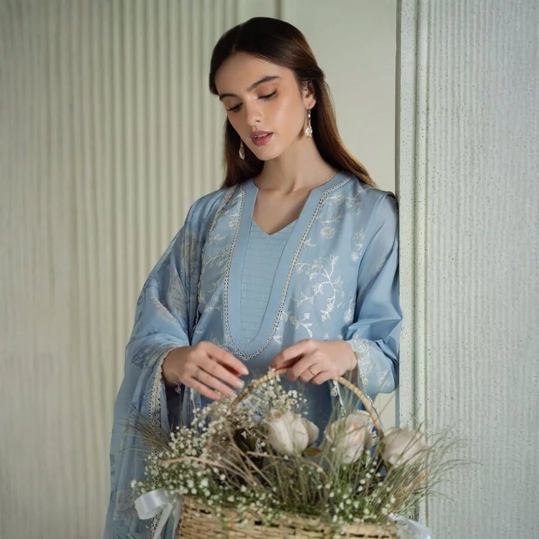 NEW ARRIVAL'S SUMMER LAWN COLLECTION 2025, BRAND NAME CROSS STICH