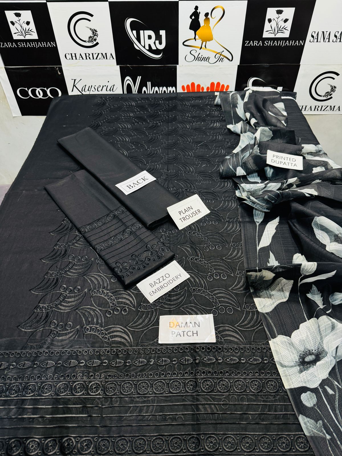 GARNET/ 3PC EMB HEAVY SUIT/ CHICKEN KARI/ LAWN