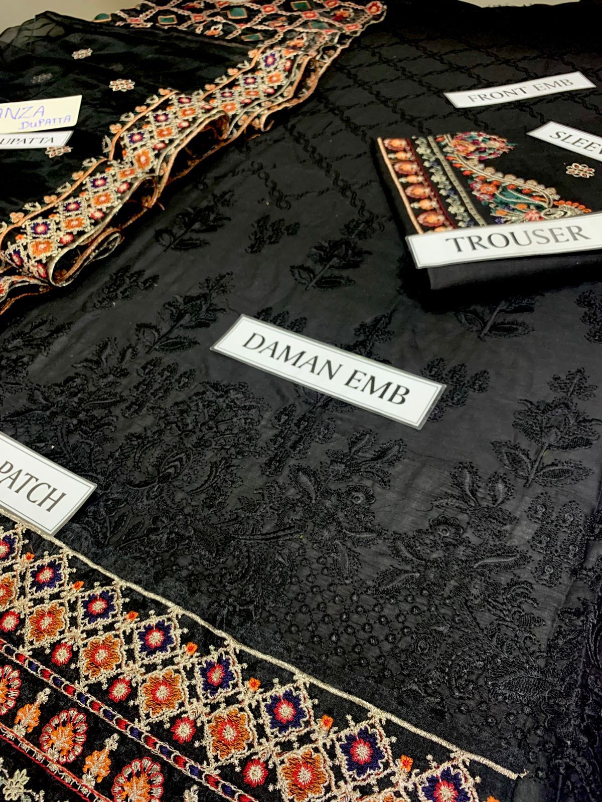 BAROQUE / THREE PIECE EMB SUIT/ PREMIUM AIR-JET LAWN LAWN QUALITY 90/70