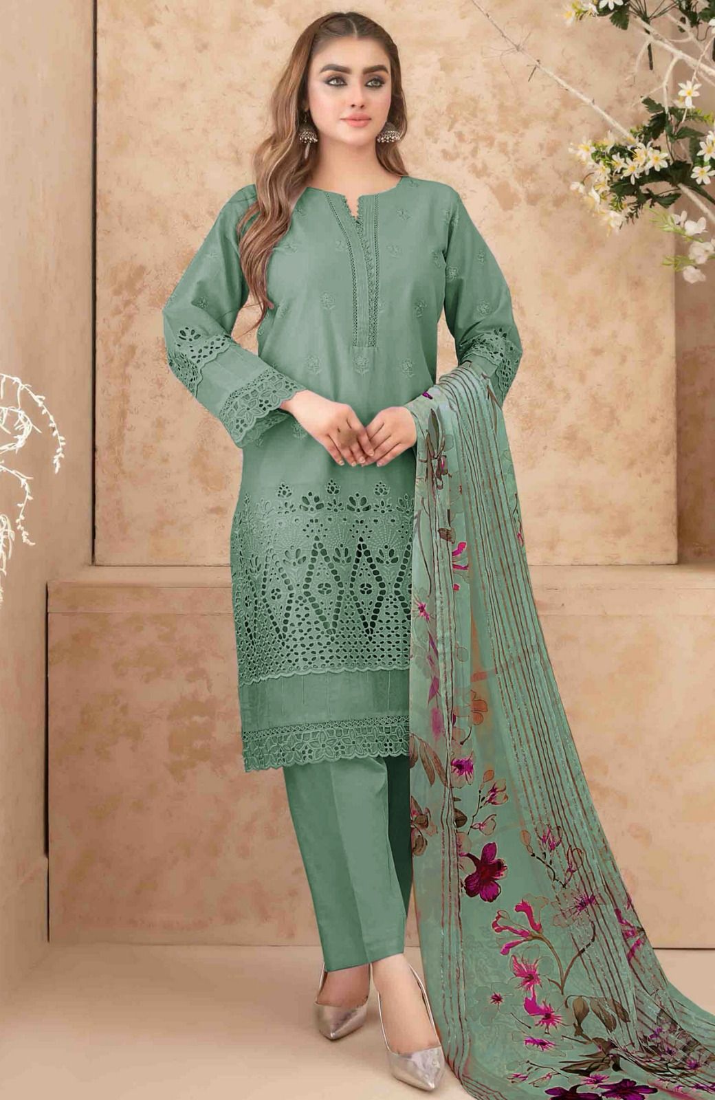 SAFWA/3PC EMB  BANADOR FULL HEAVY SUIT/3PC EMB CHIKEN KARI DAMAN