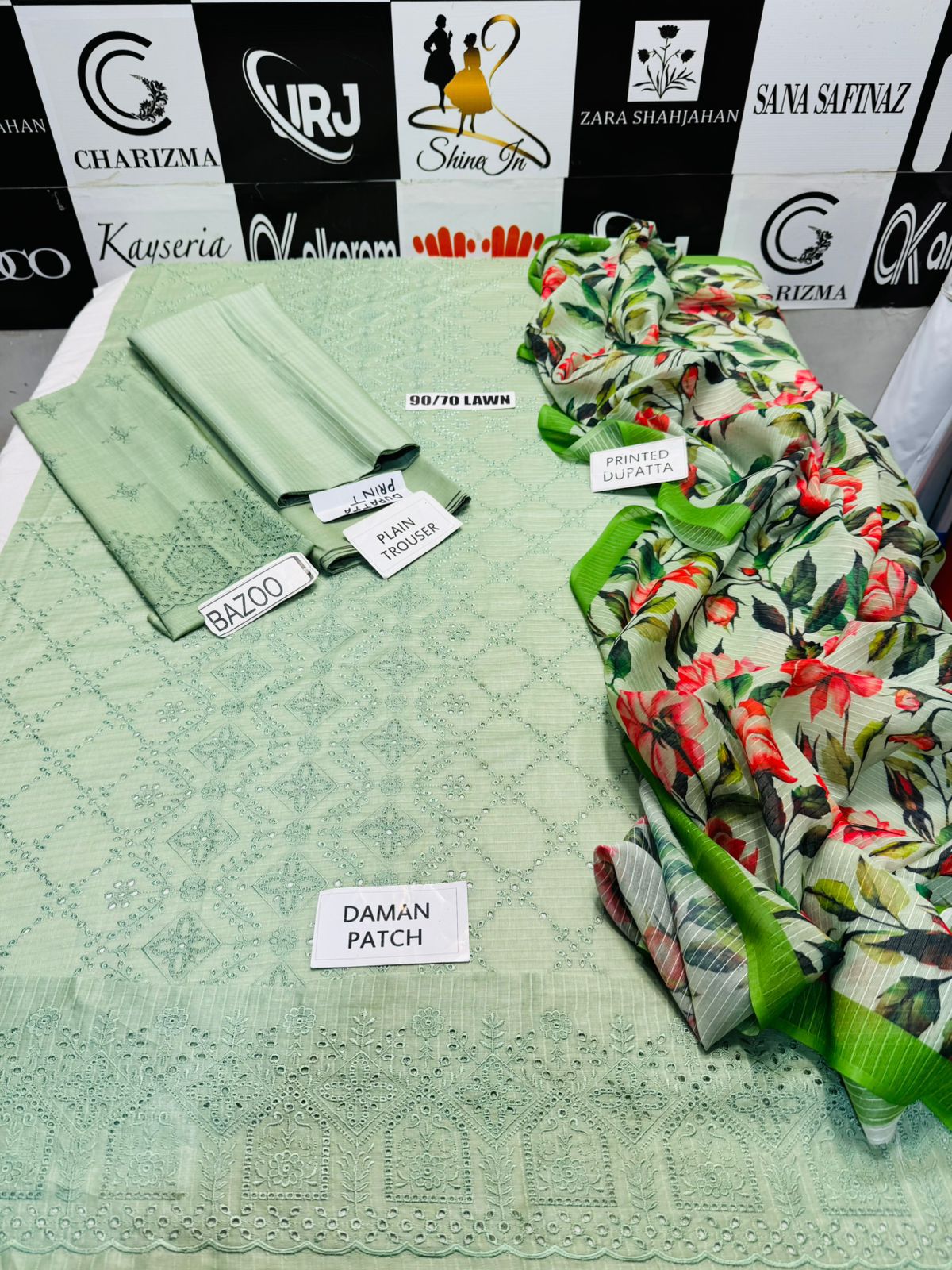 SAFWA/3PC EMB  BANADOR FULL HEAVY SUIT/3PC EMB CHIKEN KARI DAMAN