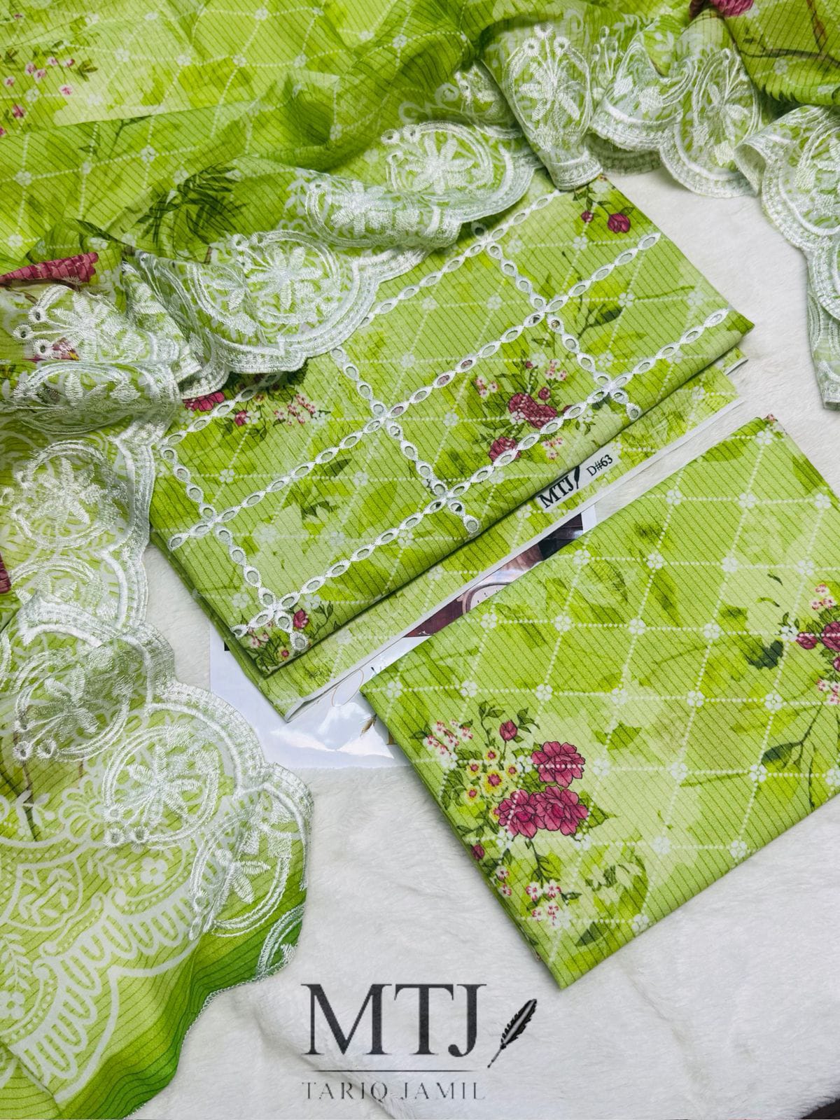 LAWN Best Quality BEST WORLD CLASS QUALITY STUFF