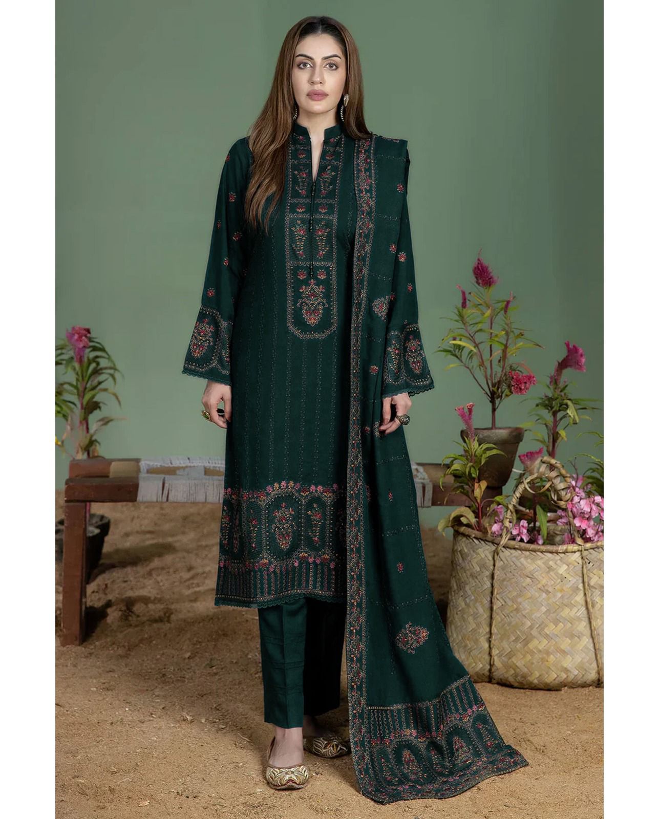 NOOR-E-FAJAR DHANAK 3 PC LUXURY EMBROIDERED SUIT